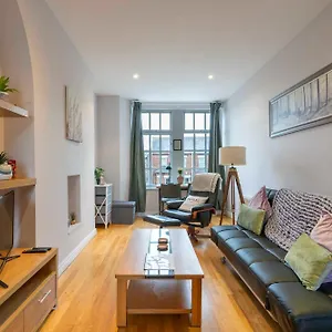 Quarters- Belgravia Apartment